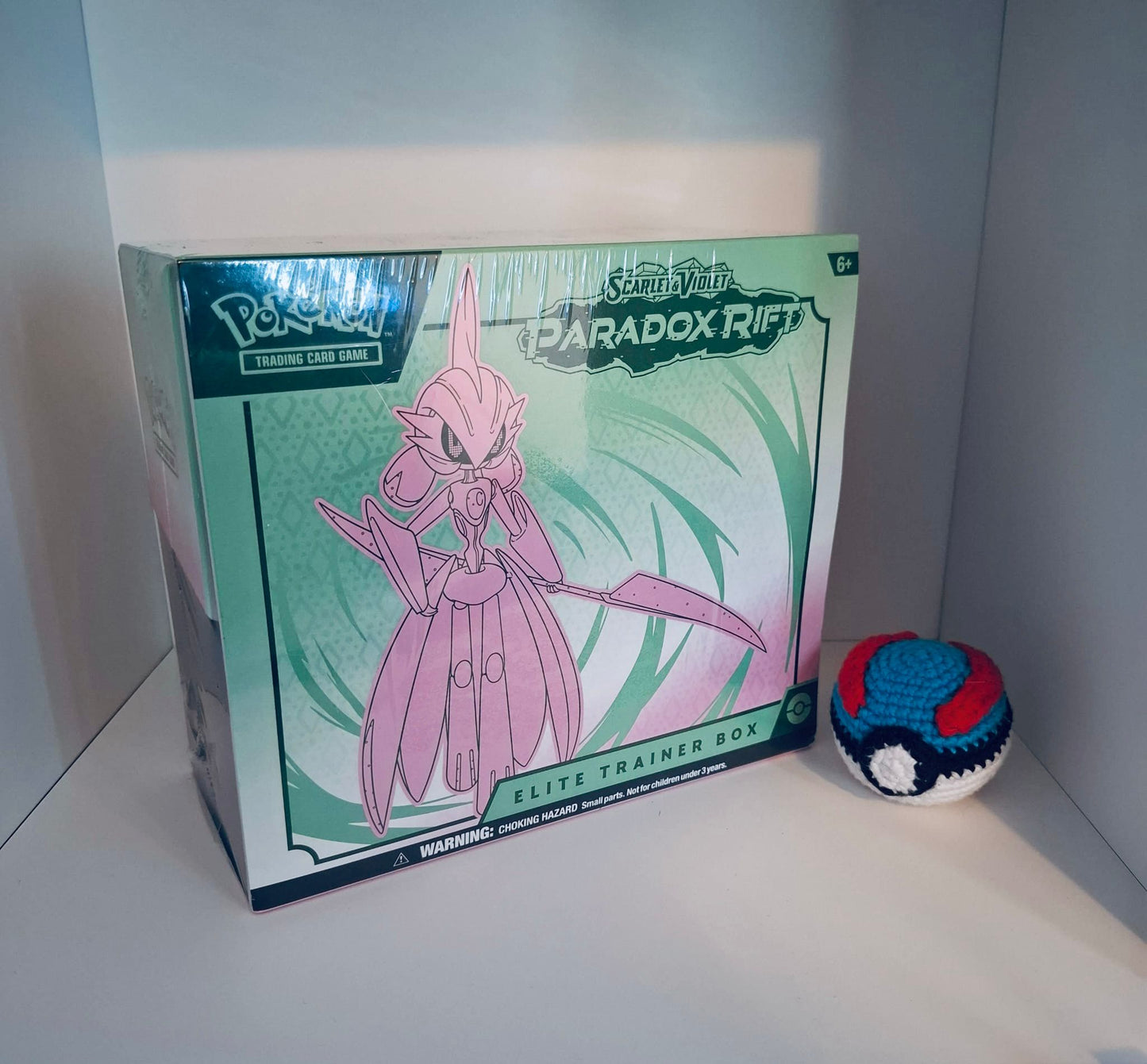 Pokemon TCG: Paradox Rift Iron Valiant Elite Trainer Box - ETB SEALED